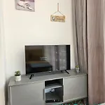 & Pool 아파트 칼페