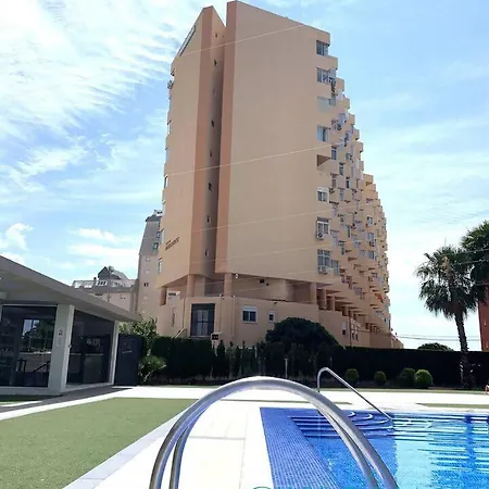 & Pool, Primera Linea Appartement